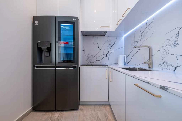Luxuriöse Erdgeschosswohnung mit großzügiger Terrasse in Rafailovici — photo 4